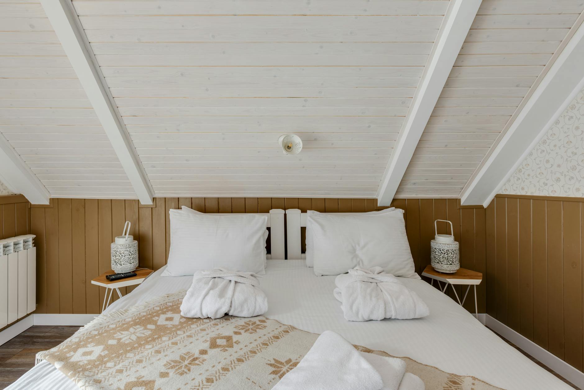 Nordic Oak Table Lamp