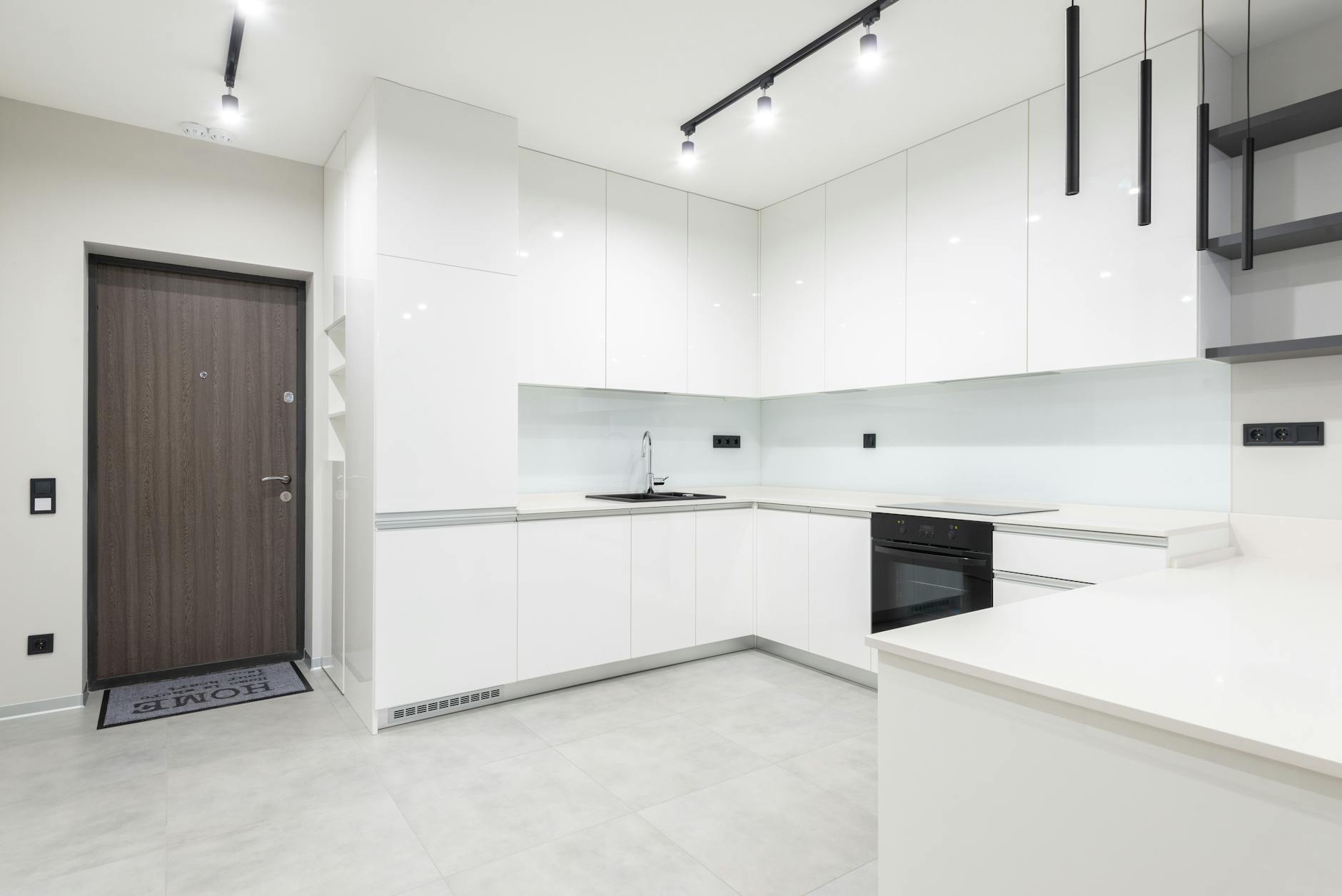 Contemporary kitchen design by Home Style Advice